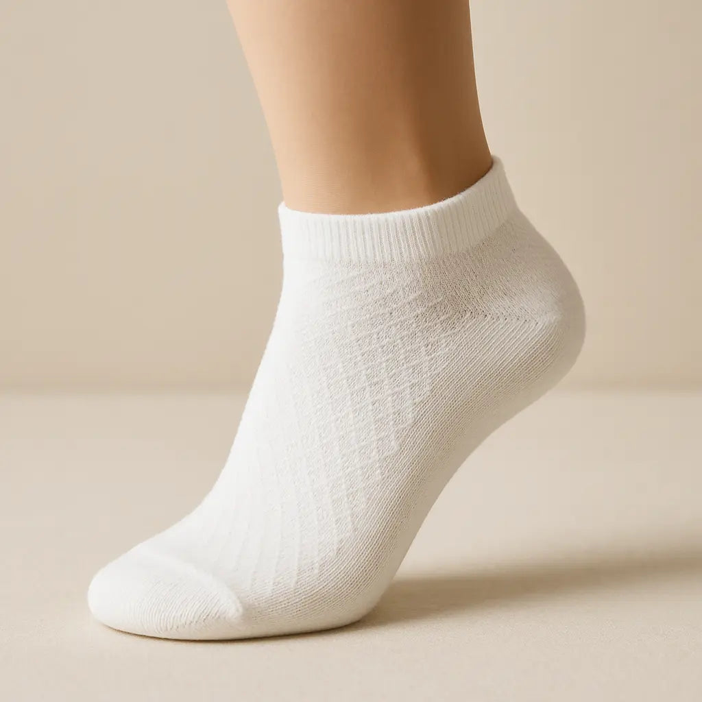 Chaussettes enfants socquettes coton blanc SOXX sur pied mannequin
