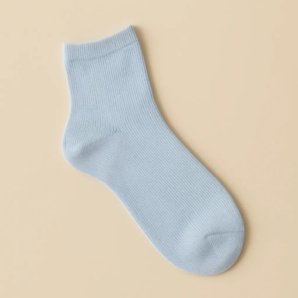 Chaussettes femmes Couleurs bleu clair courtes en coton vue à plat