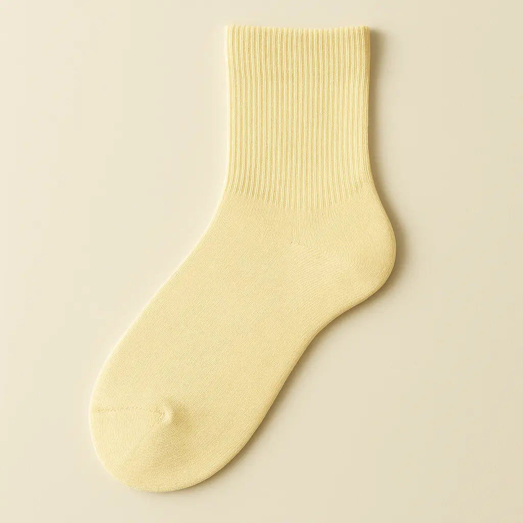 Chaussettes femmes Couleurs courtes coton jaune clair vue à plat
