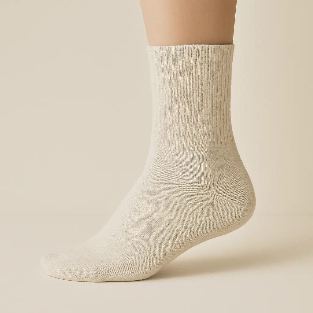 Chaussettes femme Couleurs Avoine en coton mollet sur pied mannequin