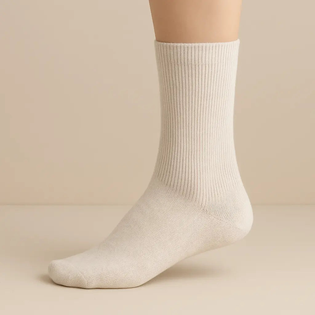 Chaussettes femmes Couleurs Avoine coton mi-mollet sur pied mannequin