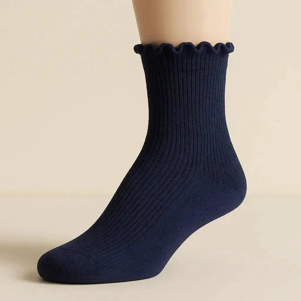 Chaussettes femme Dentelles coton mollet bleu marine sur pied mannequin