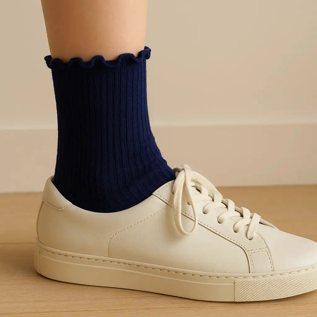 Chaussettes femme Dentelles coton mollet bleu marine avec chaussures