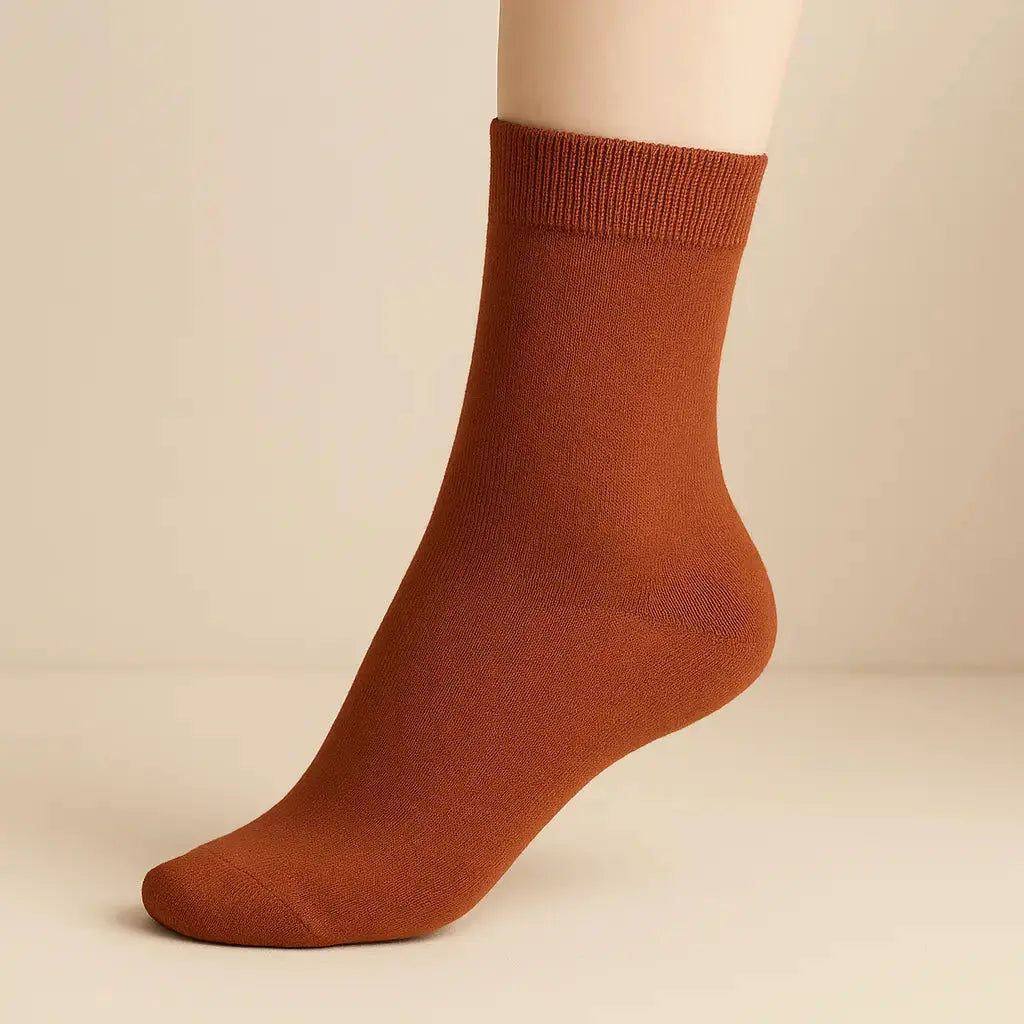 Chaussettes femmes Essential mollet en coton Terracotta sur pied mannequin