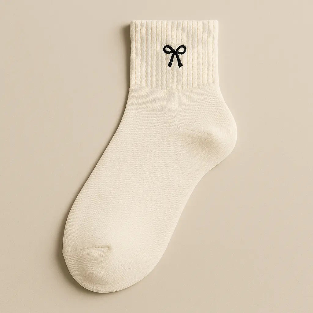 Chaussettes femmes Noeud courtes en coton blanc crème vue à plat