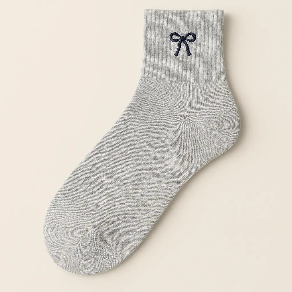 Chaussettes femmes Noeud courtes en coton gris clair vue à plat