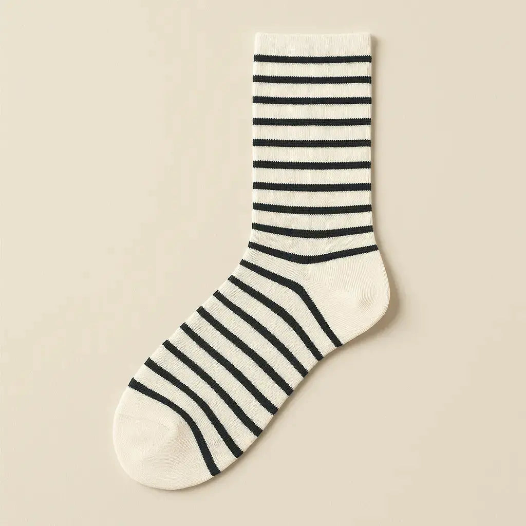 Chaussettes femmes rayures noires mi-mollet en coton vue à plat