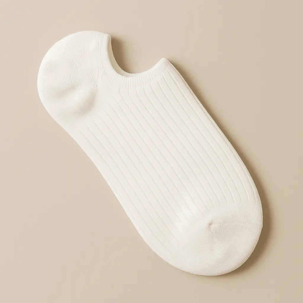 Chaussettes femmes socquettes blanches en coton vue à plat