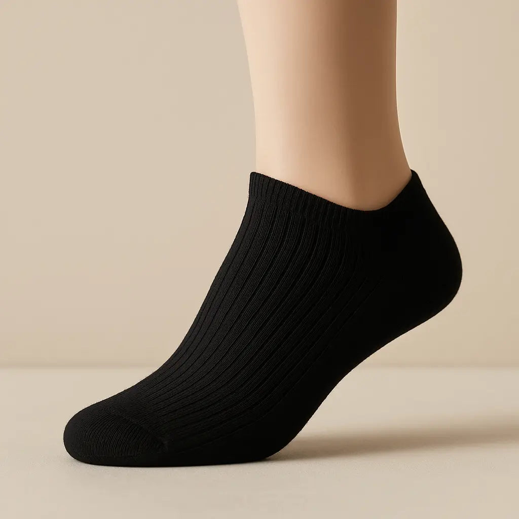 Chaussettes femmes socquettes coton noir SOXX sur pied mannequin