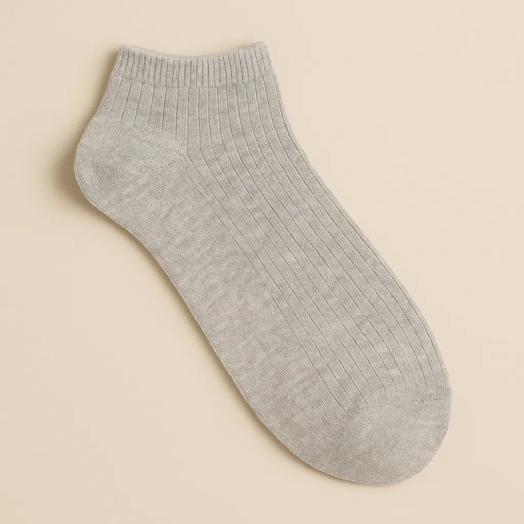 Chaussettes femmes socquettes gris clair en coton vue à plat