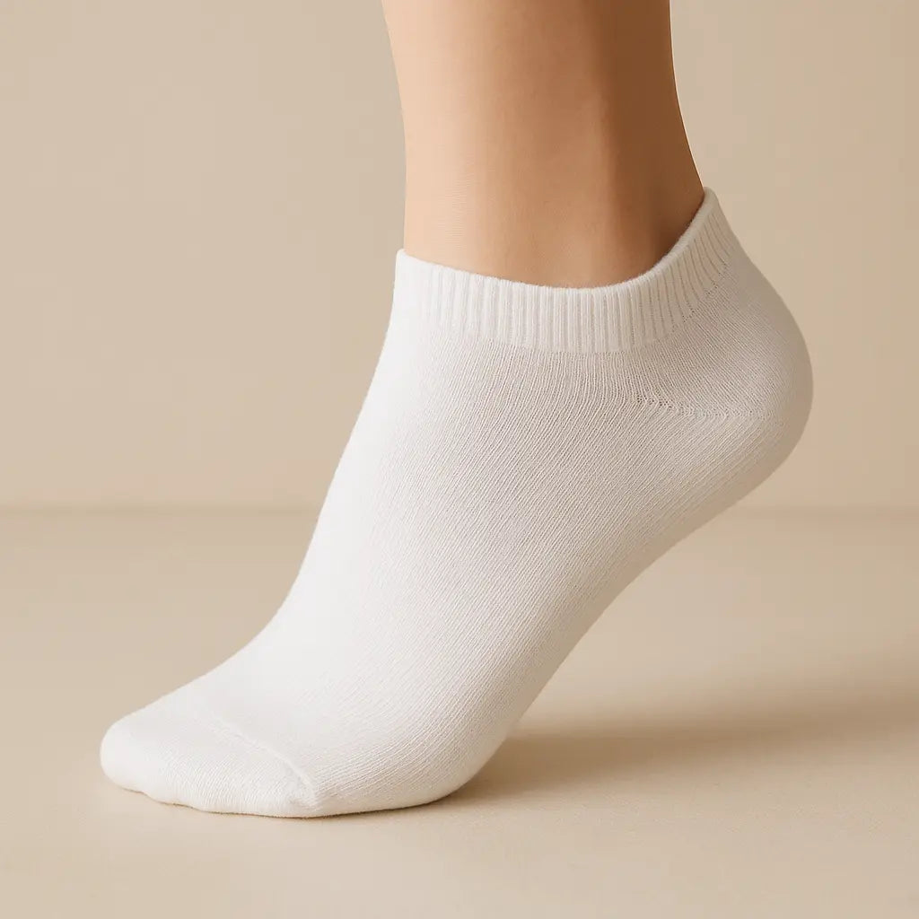 Chaussettes femmes socquettes coton blanc SOXX sur pied mannequin