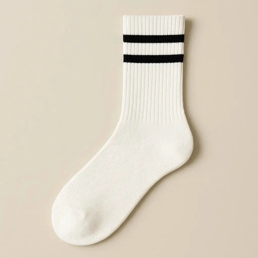 Chaussettes femmes sport mollet coton blanches vue à plat