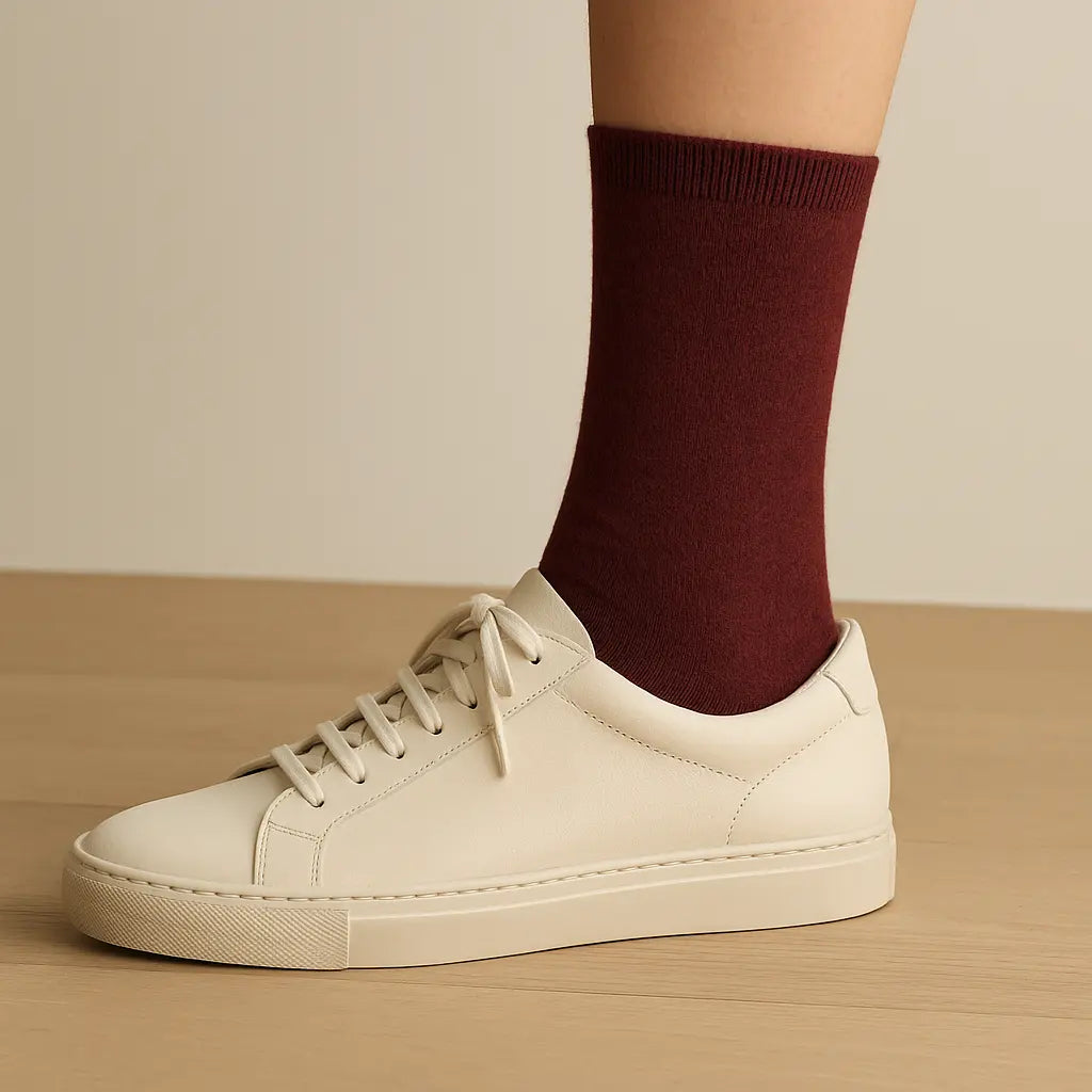Chaussettes Hommes Couleurs Bordeaux Mollet en Coton avec chaussures
