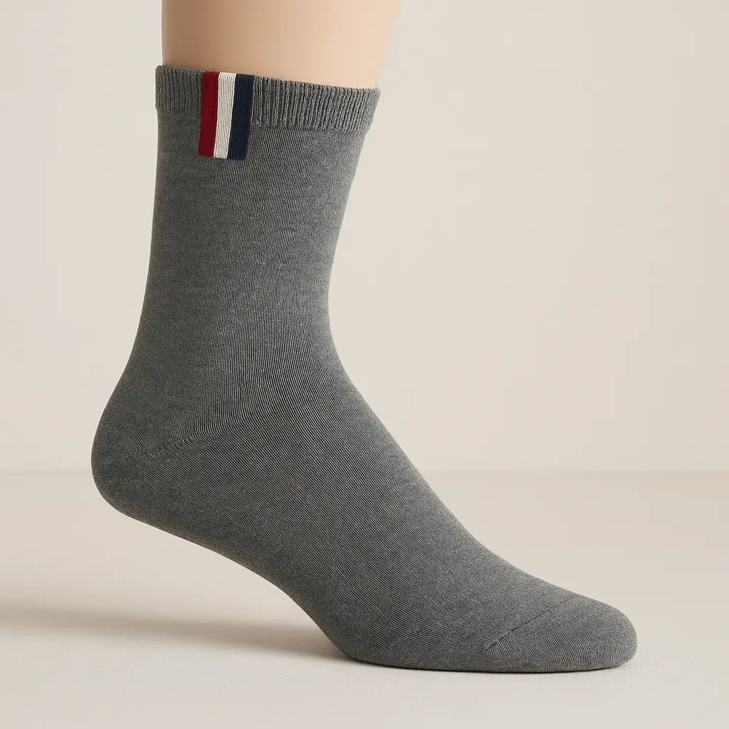 Chaussettes hommes France mollet coton gris foncé sur pied mannequin