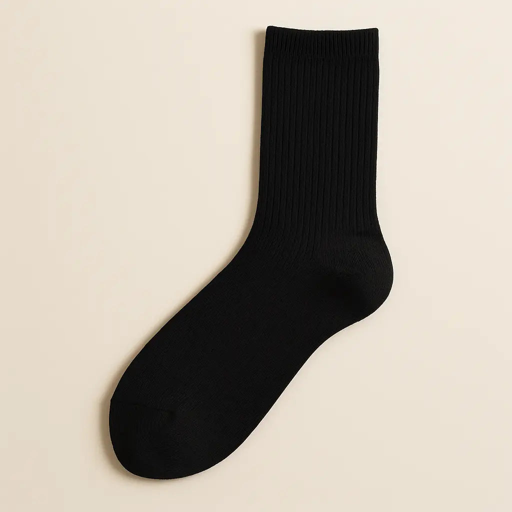 Chaussettes hommes sport mi-mollet en coton noir vue à plat